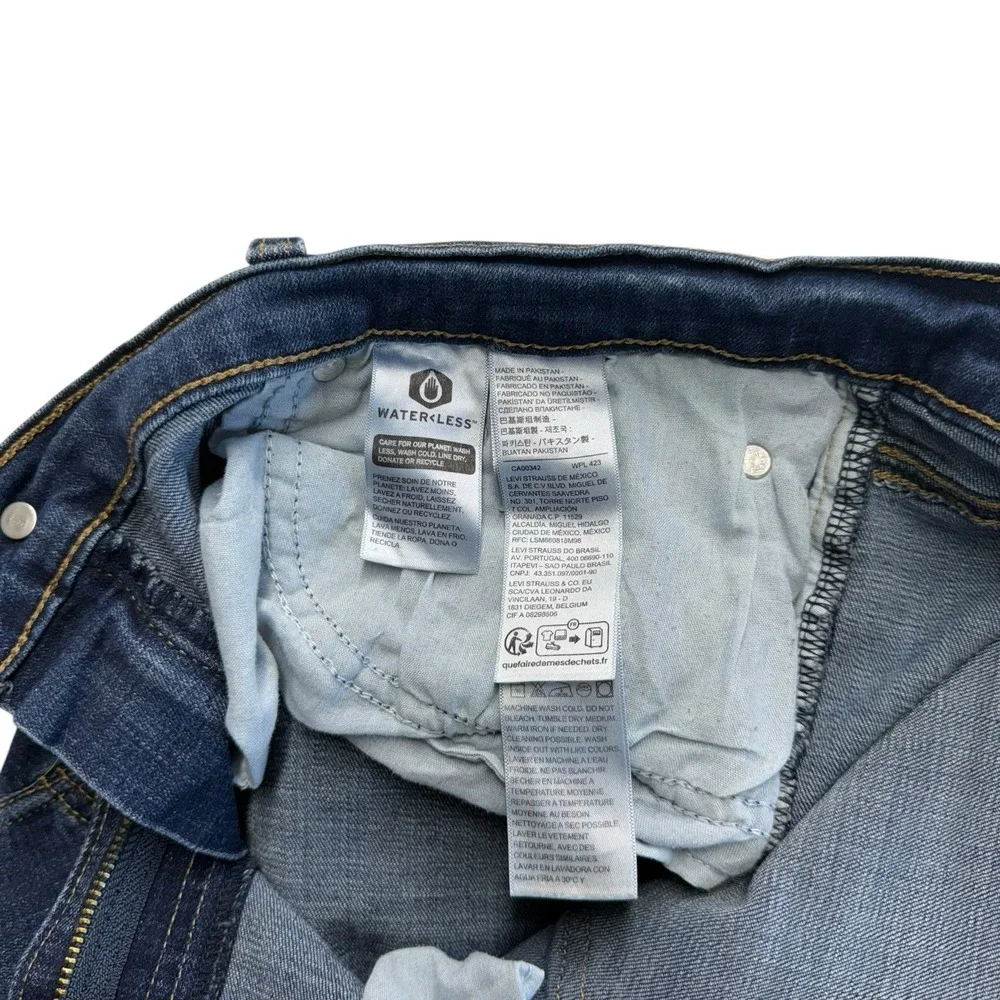 Levis product pair